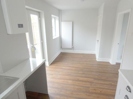 3 bedroom house to rent Broxtowe Lane, Nottingham, NG8 - Photo 5