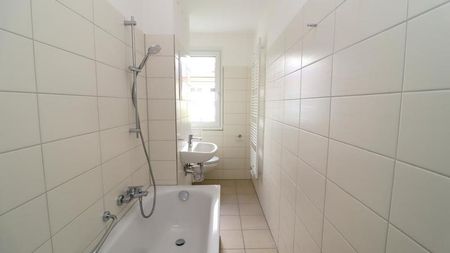 Die perfekte Pendlerwohnung: Stadtnah + Grün + Autobahnanbindung - Photo 4