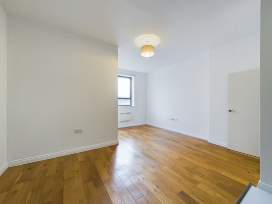 16 Elmfield Road, Bromley, BR1, London - Photo 1