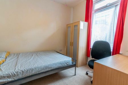 39 Willis Street - Photo 2