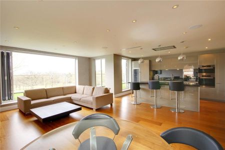 3 bedroom apartment to rent - Photo 2