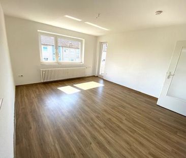 3-Zimmer-Wohnung mit modernem Tageslichtbad und Balkon in Monheim - Photo 1