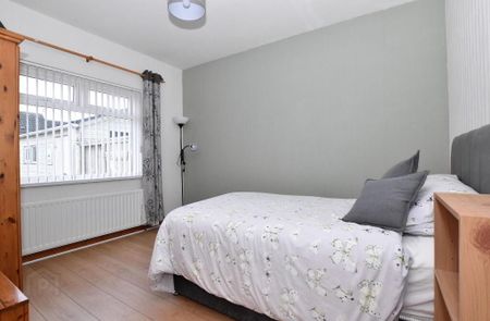 16 Dunleath Drive, Ballywalter, BT22 2TE - Photo 5