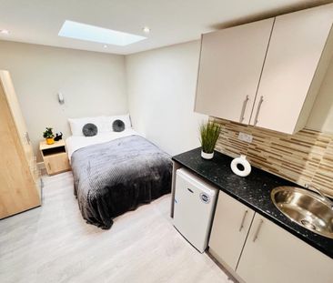 Room in a Shared Flat, High Road, NW10 - Photo 6