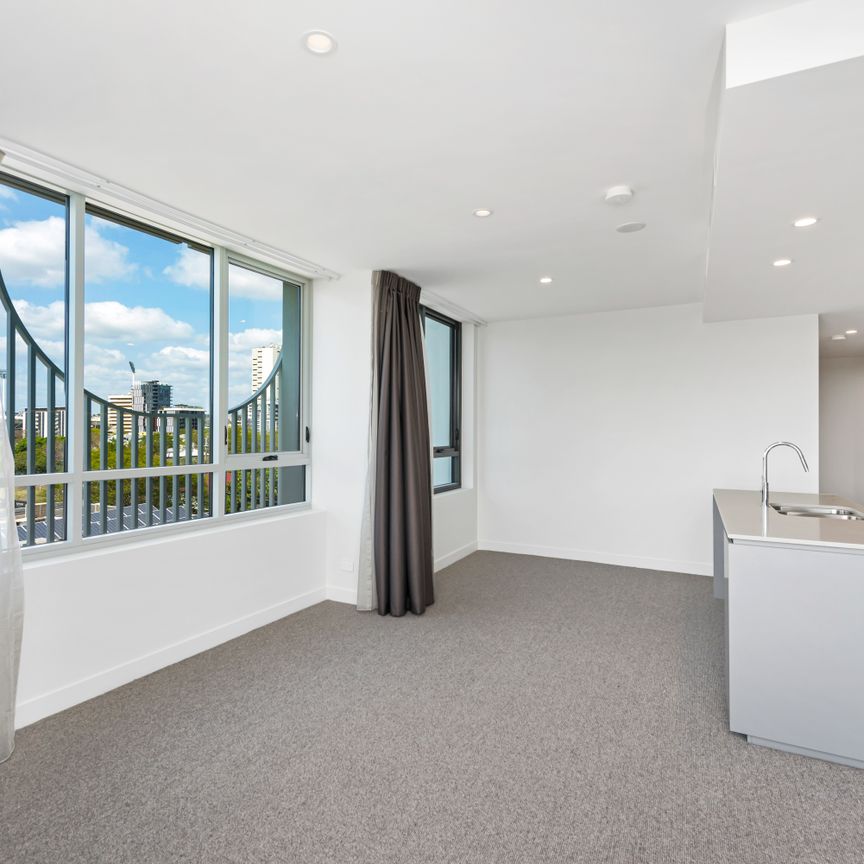 Amira Residences - 3 Months Free Wifi! - Photo 1