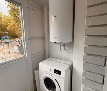 Calle de Sánchez Preciado, Madrid, Community of Madrid 28039 - Photo 6