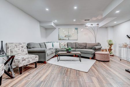 For Lease - 3 Aldonschool Court, Ajax, Ontario - Photo 3