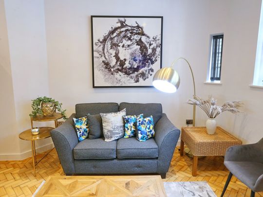 1 Bed Flat, Manchester, M3 - Photo 1