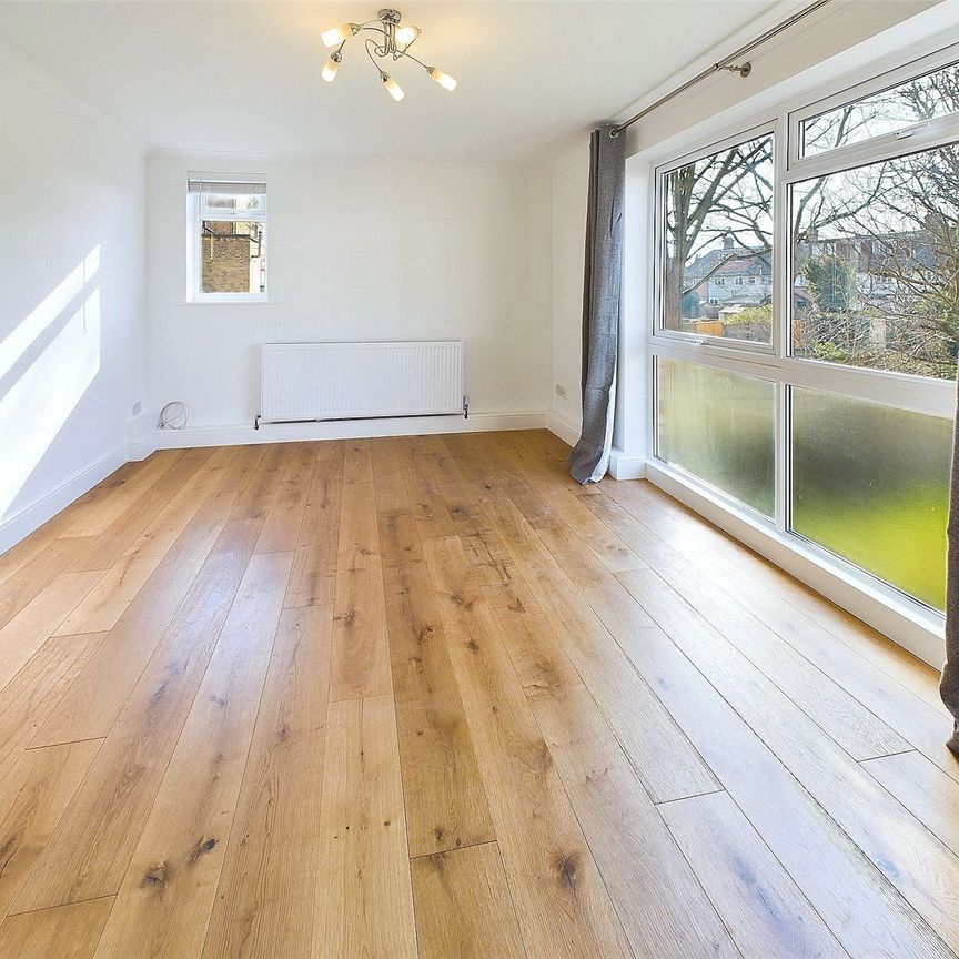 Manor Road, Twickenham, TW2 - Photo 1