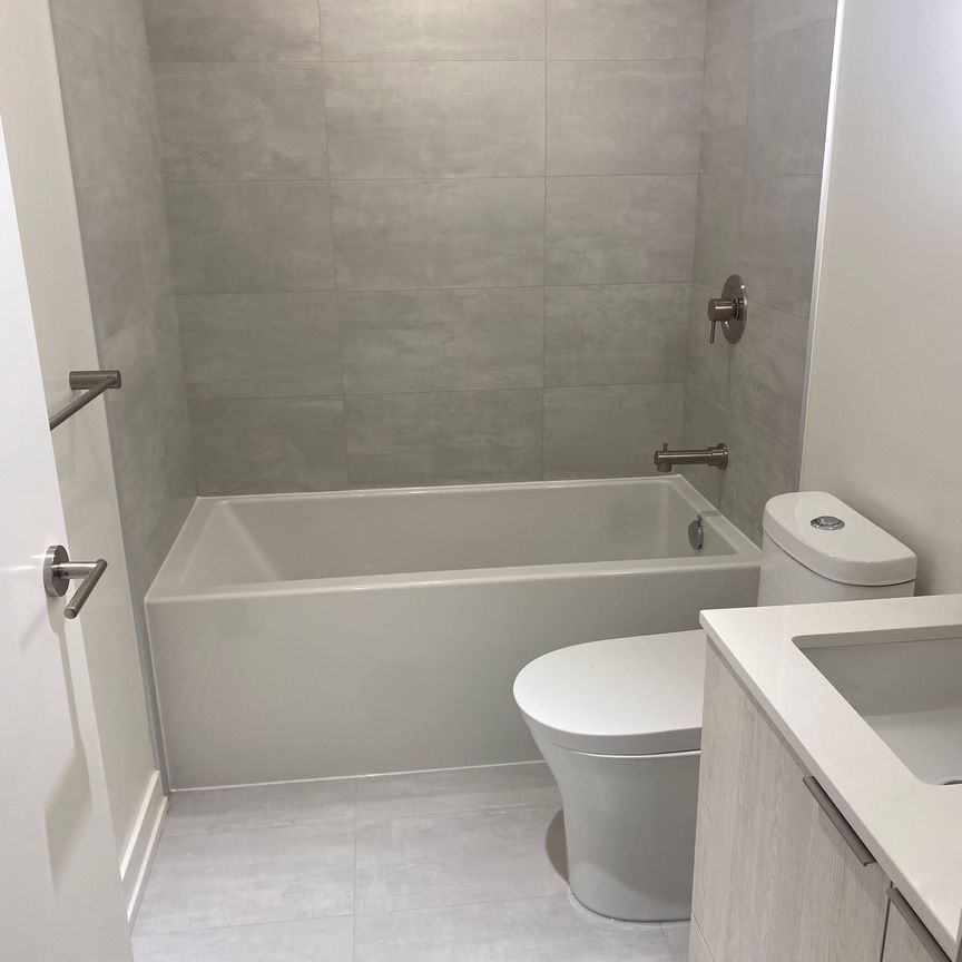 For Lease - 110 Broadway Avenue Unit# 312, Toronto, Ontario - Photo 1