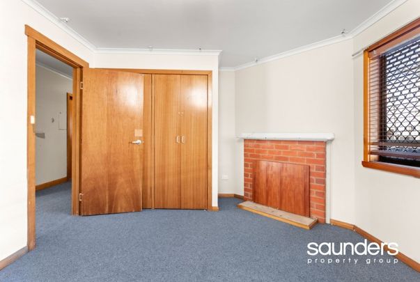 Work from home - Photo 1