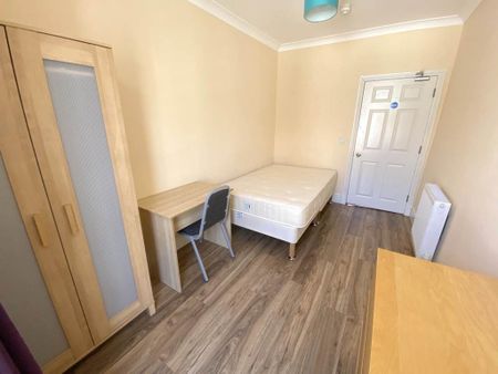 5 bedroom house to rent - Photo 3