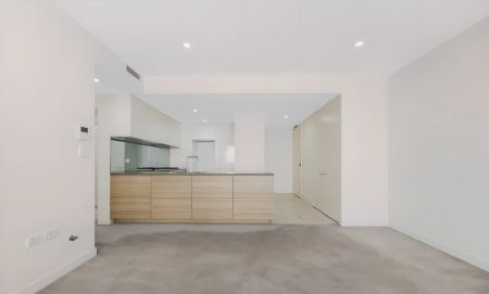 8 Waterview Drive, Sydney - Photo 2