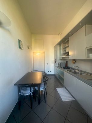 Spacious private room in Via Giordano Bruno - Photo 1