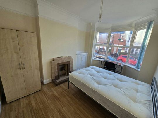 Lorne Road, Clarendon Park, Leicester, LE2 - Photo 1