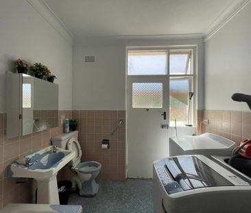 Furnished Private Room | Co-living Lifestyle | Quiet Community - Photo 6