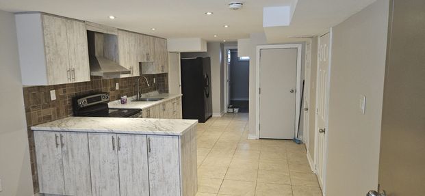 For Lease - 43 Woodlawn Avenue Unit# Basement, Brantford, Ontario - Photo 1
