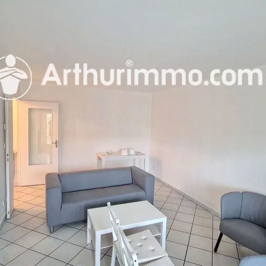 Location Appartement 3 pièces 66 m2 à Décines-Charpieu - Photo 1