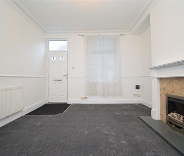 West Street, Wakefield, West Yorkshire - Photo 2