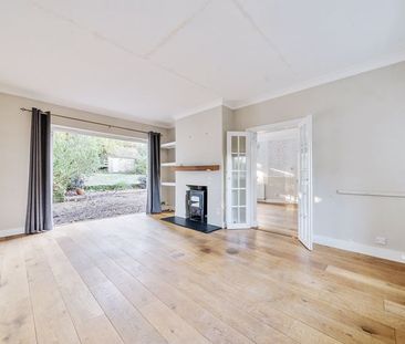 Tilford Road, Hindhead, Surrey, GU26 - Photo 1