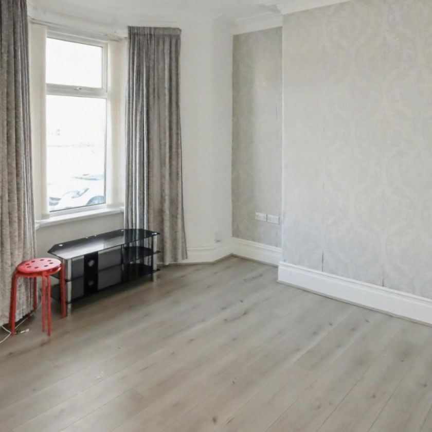 3 bedroom House To Let - Photo 1