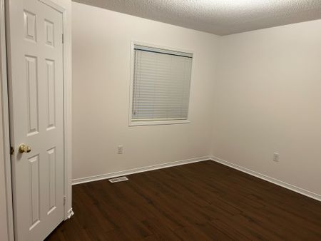 For Lease - 49 Malthouse Crescent, Ajax, Ontario - Photo 4