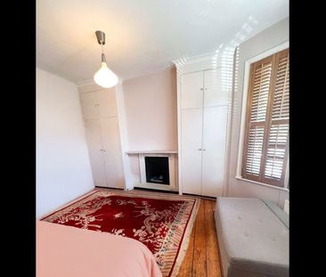 Room in a Shared House, With Garden And Jacuzzi, SW18 - Photo 4