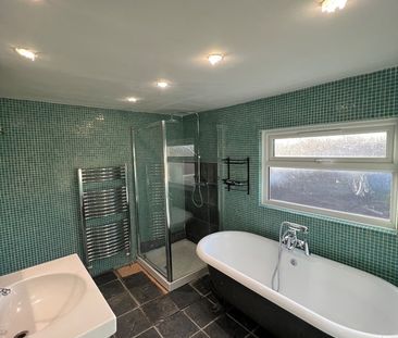 Room in a Shared House, Scawen Road, SE8 - Photo 3