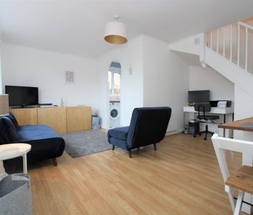2 bedroom cluster house to rent - Photo 3