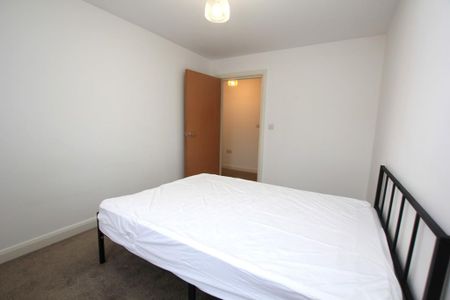 2 bedroom apartment to rent - Photo 4