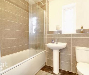2 bedroom maisonette to rent - Photo 4