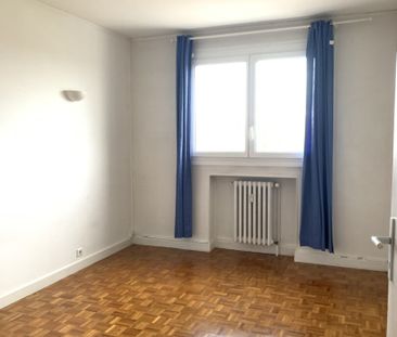 T3 avec une seule chambre 29 rempart st pierre - Photo 1