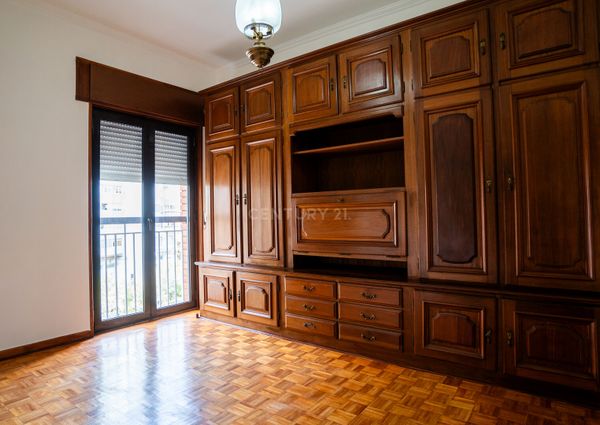 Apartamento T3 em Lisboa