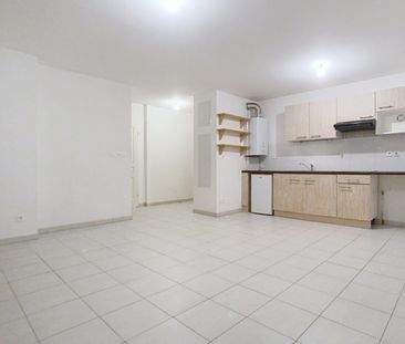 Grand T2 dans résidence sécurisée avec parking Emplacement idéal !q... - Photo 3