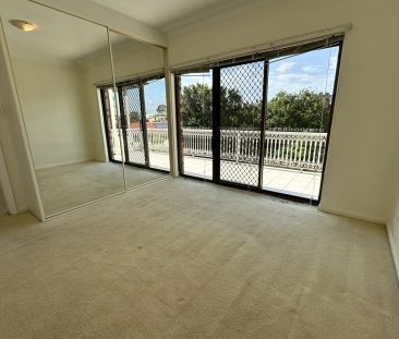 35 Grantham Street, Carlton. - Photo 5