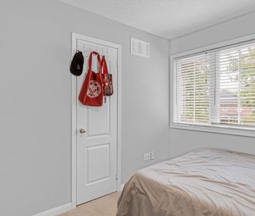 For Lease - 2420 Baintree Crescent, Oakville, Ontario - Photo 5