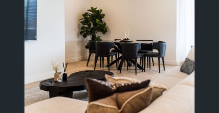 Brand New Large Sub Penthouse Apartment - Photo 2