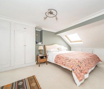 3 bedroom flat to rent - Photo 3