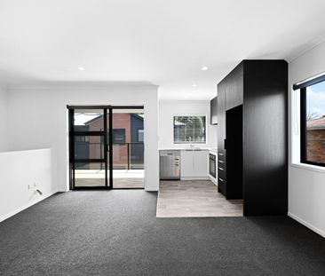 Discover comfortable and convenient living in this well-appointed 2... - Photo 1