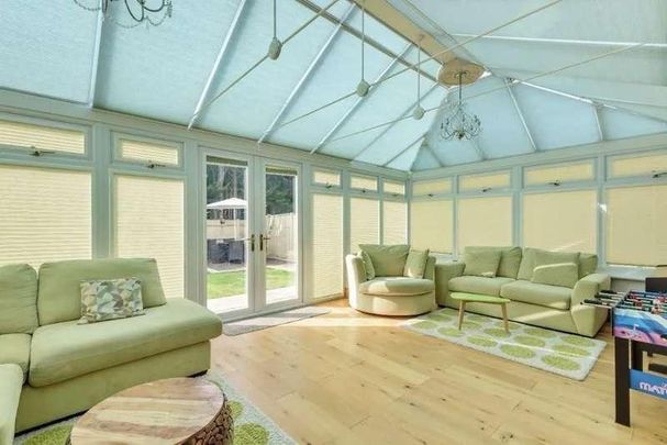 Jellicoe Gardens, Stanmore, HA7 - Photo 1