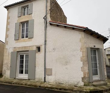 Maison Surgères 17700 - Photo 2