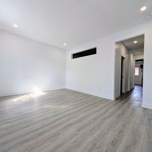 Because You Deserve Renovated 3 1/2 - Photo 3