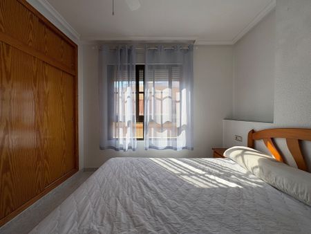 Piso de alquiler en Guardamar Playa - Photo 4