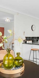 Epuni 4 Bedrooms - Photo 3