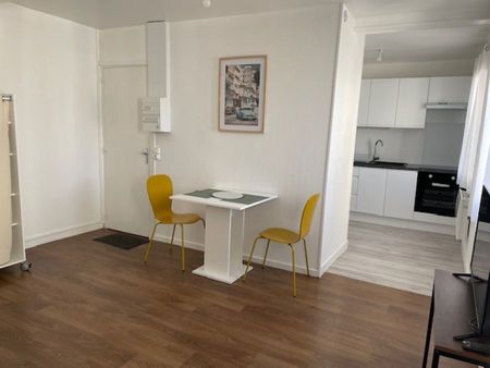 CHARMANT STUDIO PROCHE LYCEE HENRI MARTIN ET CENTRE VILLE - Photo 3