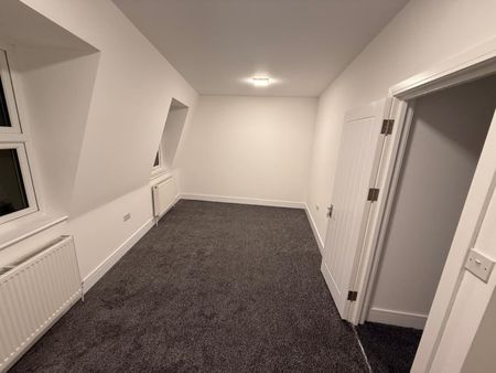 3 Bed Flat, Bromley Road, E10 - Photo 4