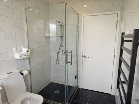 Live the Easy City Fringe Lifestyle - Photo 5