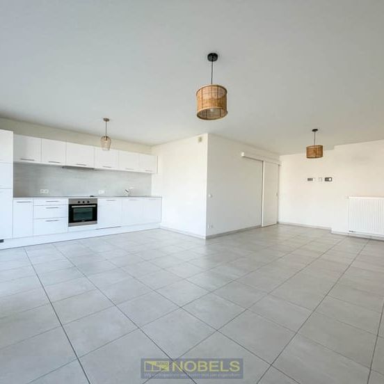 Appartement te huur - Photo 1