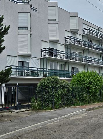 APPARTEMENT à louer à BESANCON - QUARTIER LES CRAS - 1 pièce - Photo 2