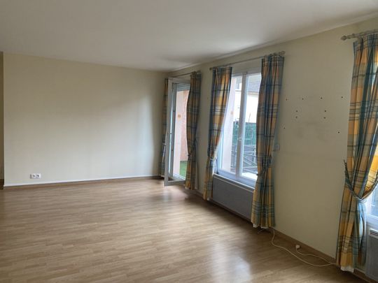 Location Appartement 3 pièces 84m² COULOMMIERS 77120 - Photo 1